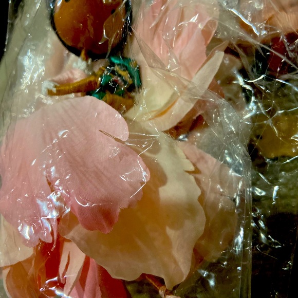 Clara Nutcracker Ballet Ornament Doll + Pink Accessory Pouch - Picture 6 of 6